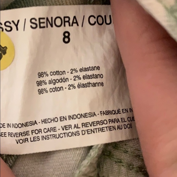 Bandolino camo capri size 8 - Picture 5 of 7